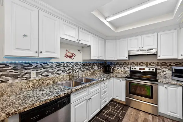 5828 Peppermill Court #2, Sacramento, CA 95841