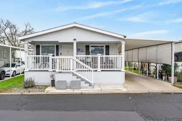 77 Village Green Dr, Sacramento, CA 95838