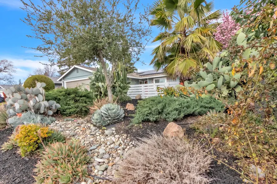 10243 Pistachio Way, Sacramento, CA 95827 - #2