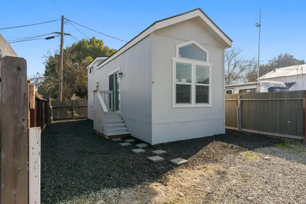 1412 S 1st Street #B, Turlock, CA 95380