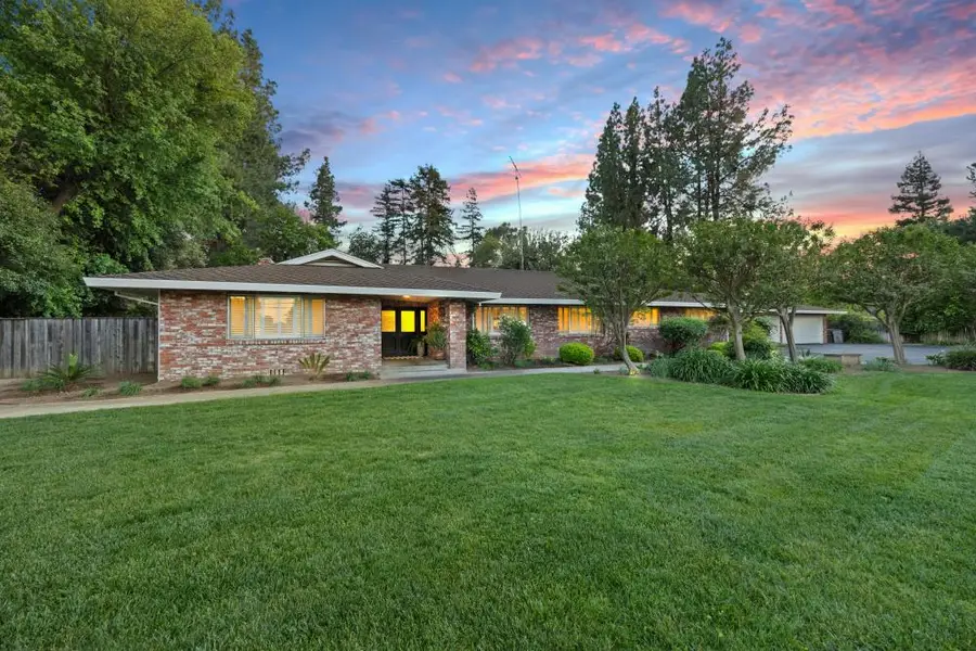 101 W Gibson Road, Woodland, CA 95695 - #3