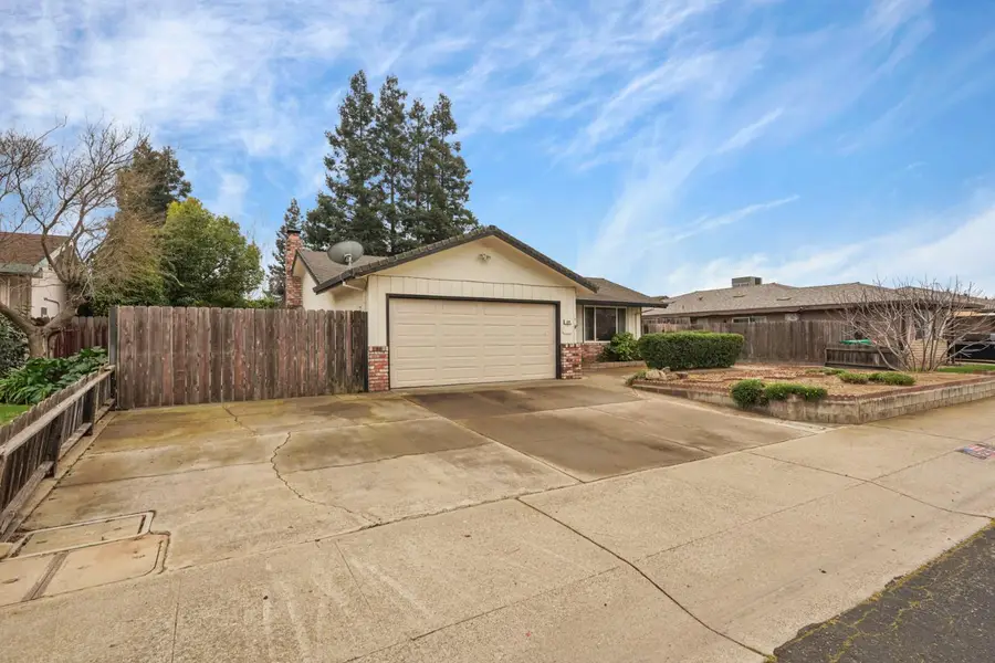 210 Ridge Drive, Lodi, CA 95240 - #2