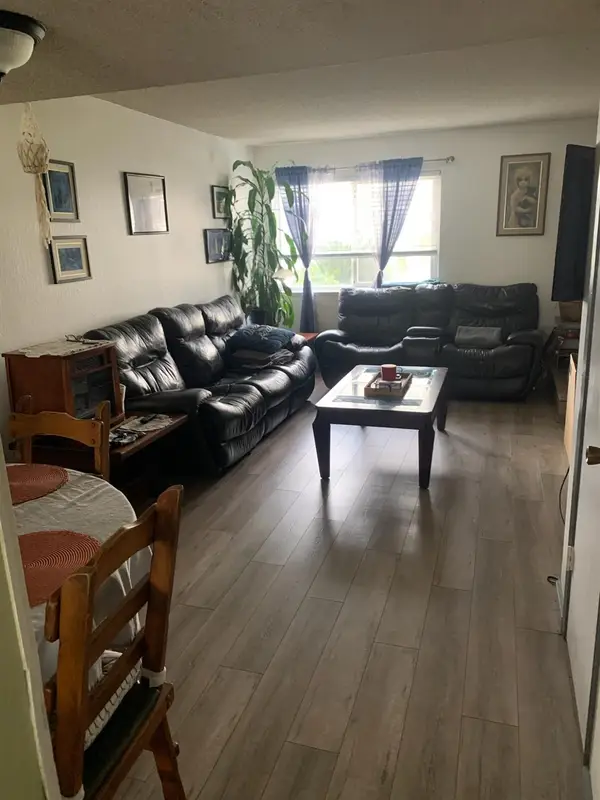 5820 Shadow Creek Drive #3, Sacramento, CA 95841