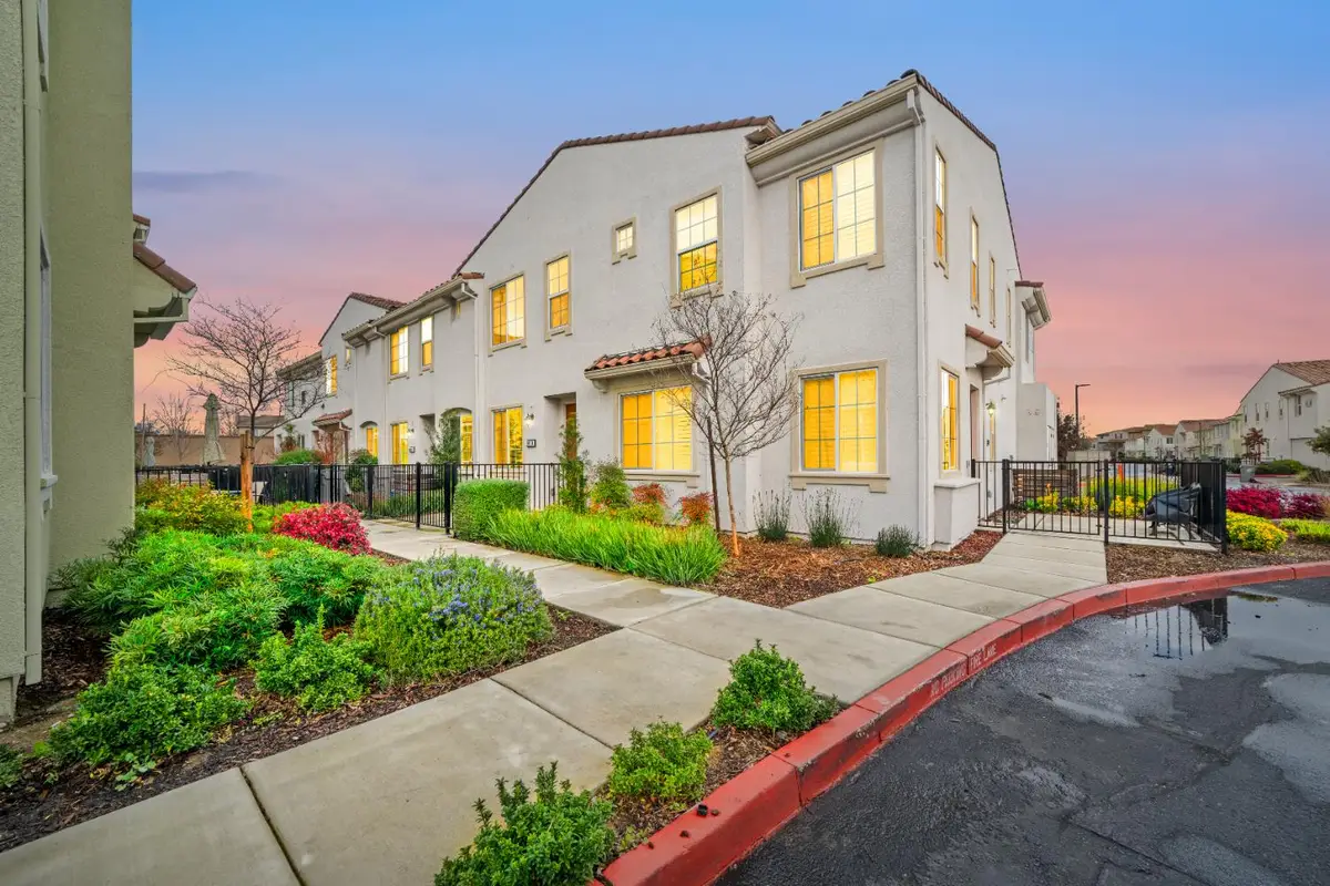 5301 E Commerce Way #58104, Sacramento, CA 95835 - #1