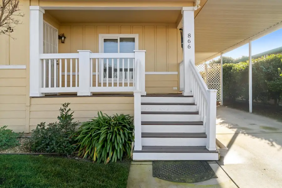 866 Count Drive, Livingston, CA 95334 - #2