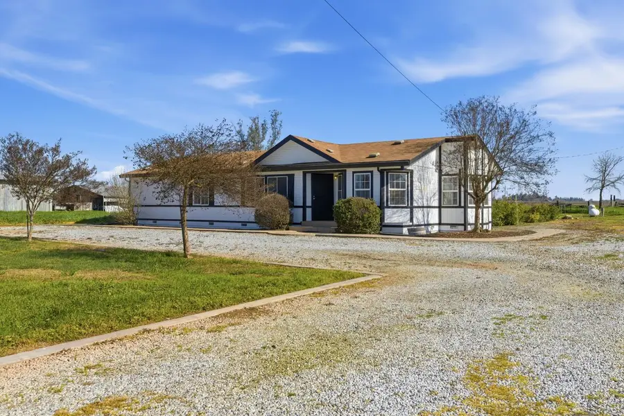 10118 Pioneer Avenue, Oakdale, CA 95361 - #3