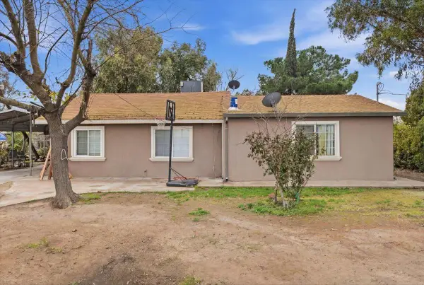 3902 Arch Road, Stockton, CA 95215