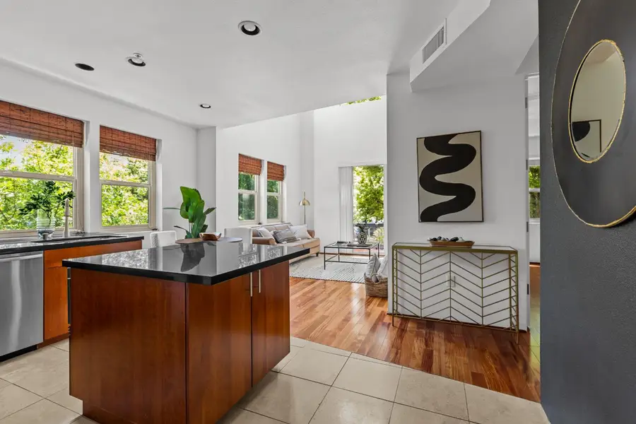 2025 S Street #201, Sacramento, CA 95811 - #2