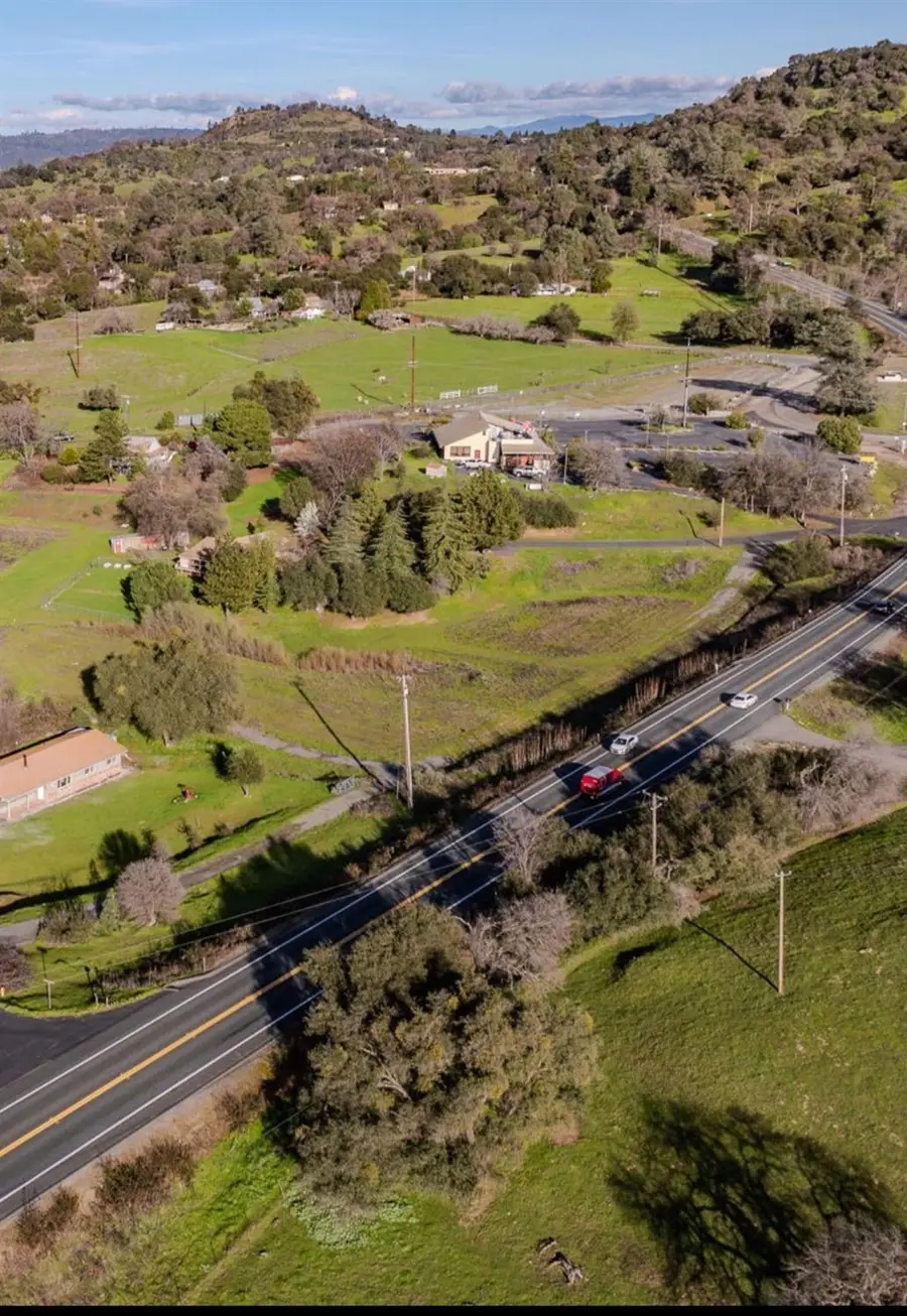 8912 Loan Lane, Mokelumne Hill, CA 95245 - #3