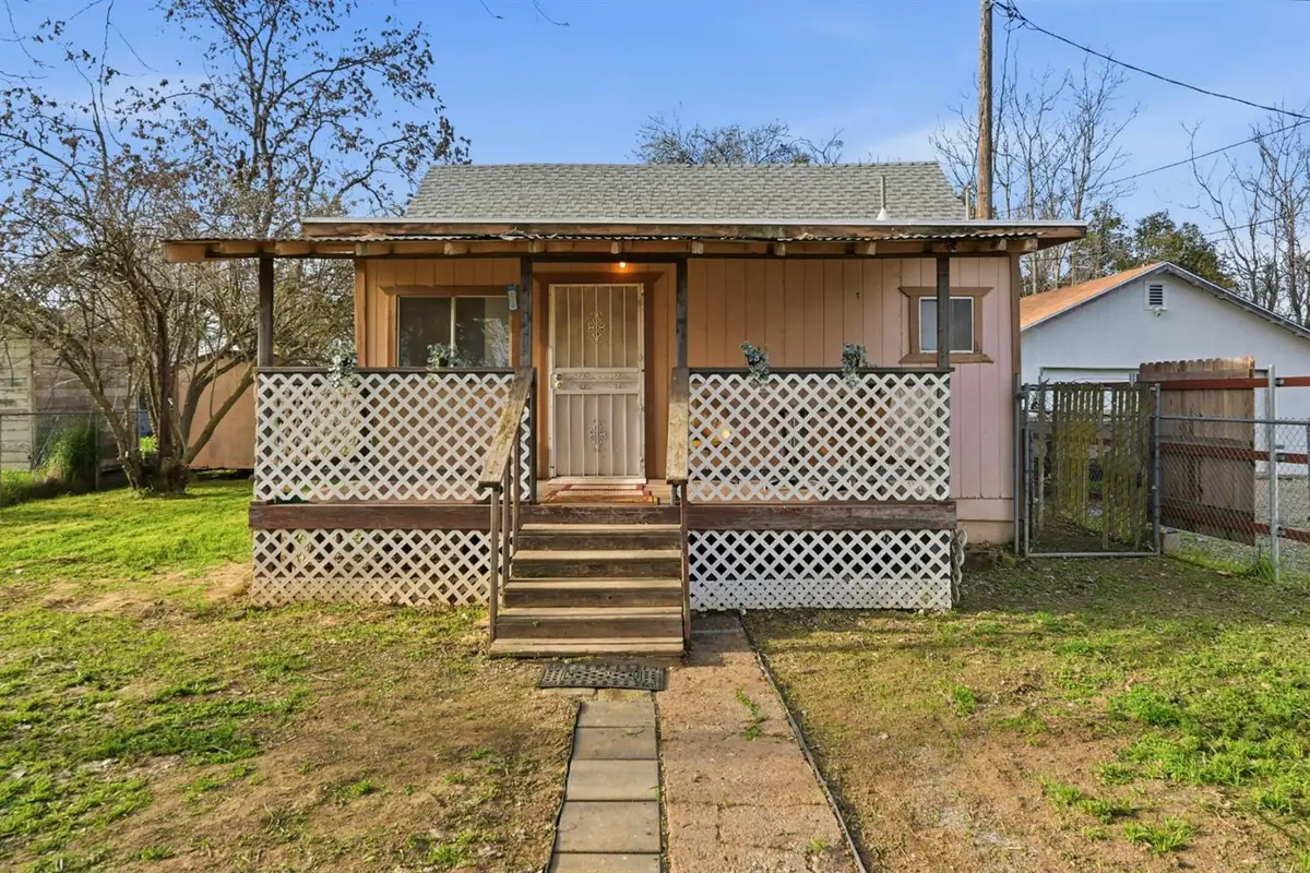 1021 Grand Ave, Olivehurst, CA 95961 - #1