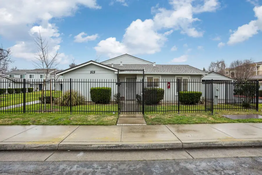 515 Peerless Way #13, Tracy, CA 95376 - #3