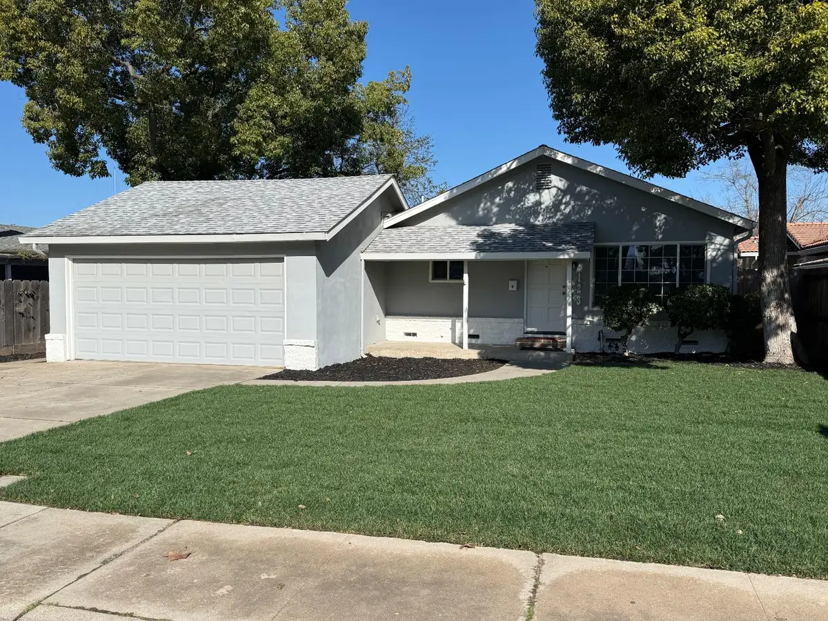 123 Wawona Street, Manteca, CA 95337 - #1