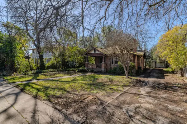 423 Preston Avenue, Ione, CA 95640