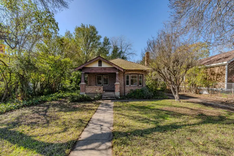 423 Preston Avenue, Ione, CA 95640 - #2