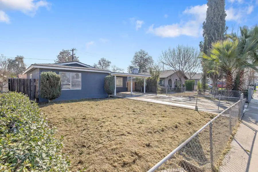 1432 N Locust Street, Visalia, CA 93291 - #2