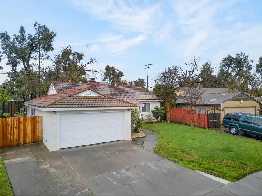 4232 46th Avenue, Sacramento, CA 95824 - #3