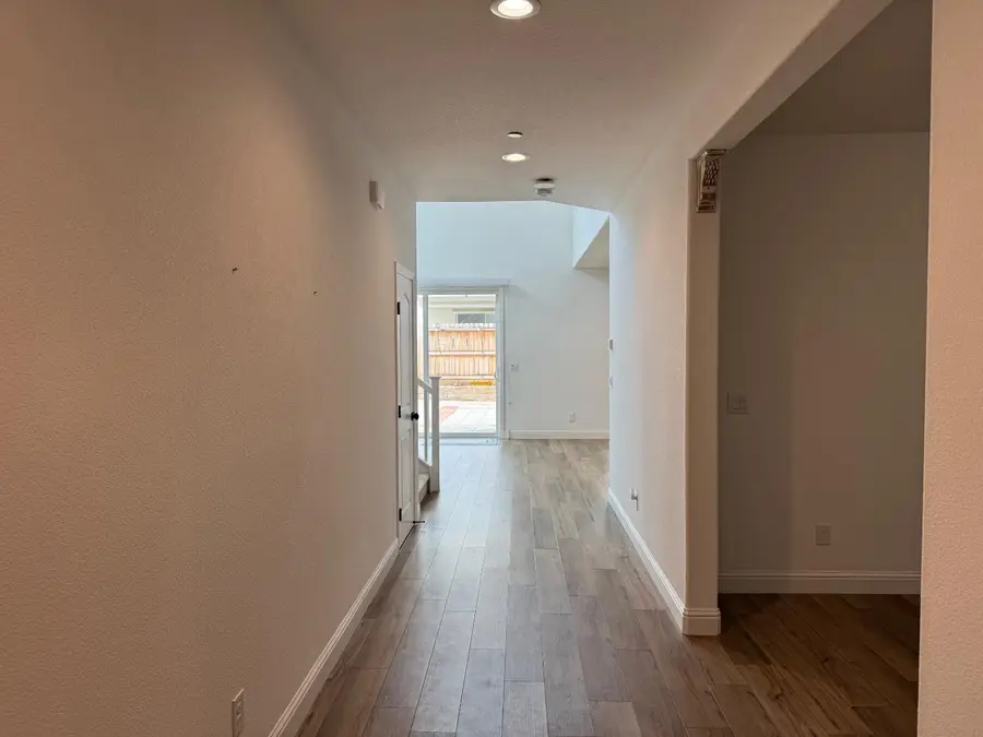 3989 Salt Point Way, Rancho Cordova, CA 95742 - #2