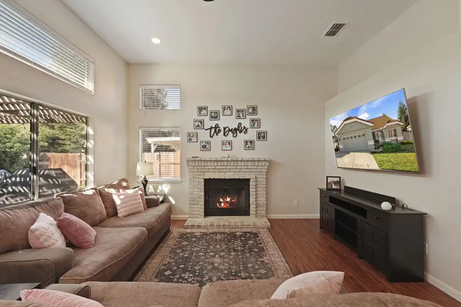 876 Cobden Way, Galt, CA 95632 - #3