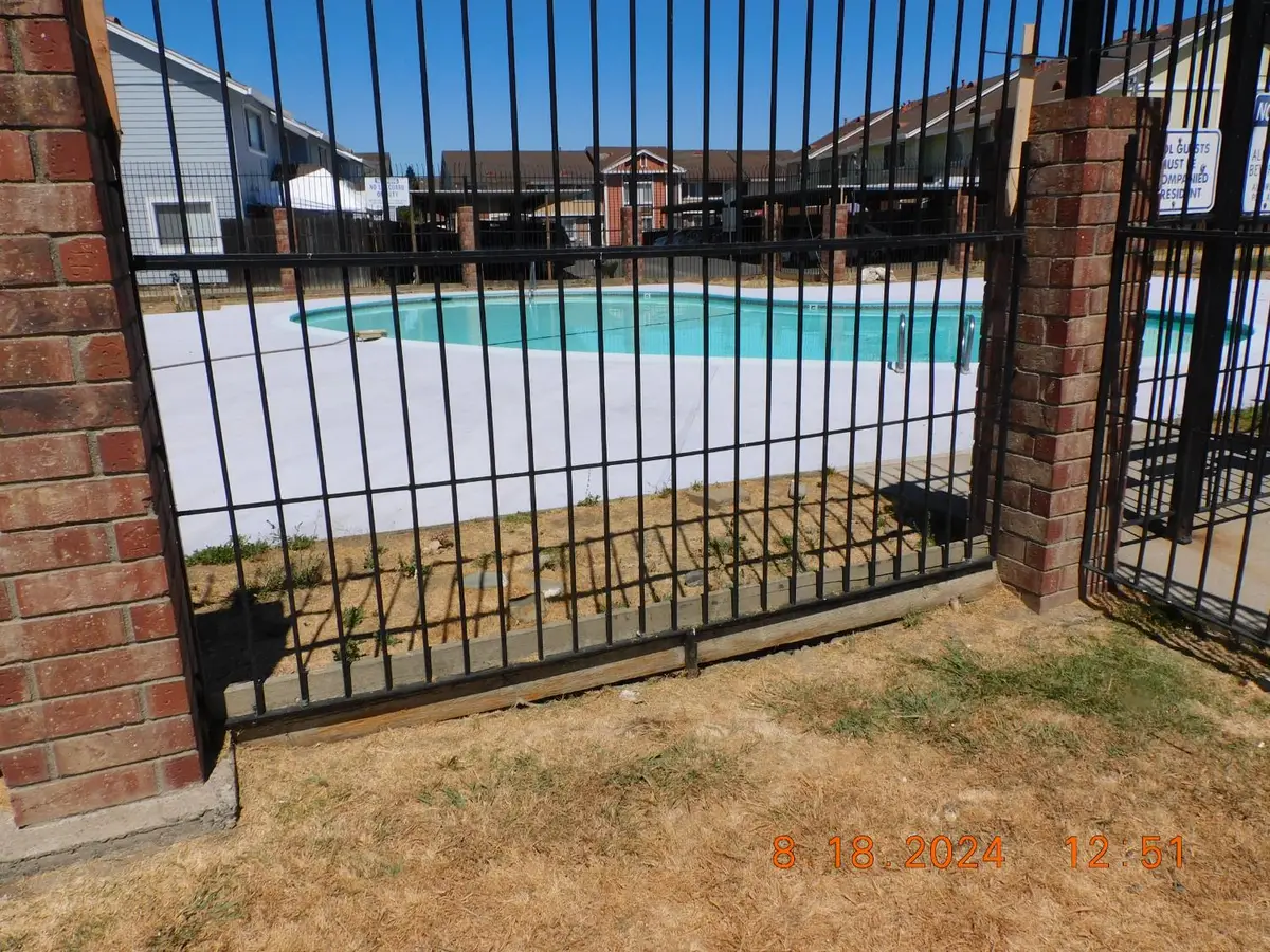 4121 Brookfield Drive, Sacramento, CA 95823 - #1