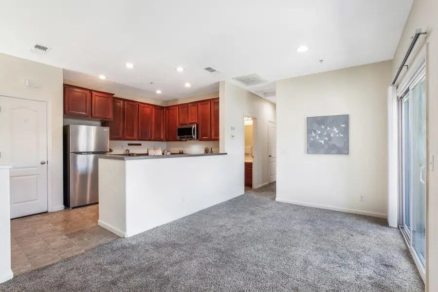 3301 N Park Drive #411, Sacramento, CA 95835 - #2