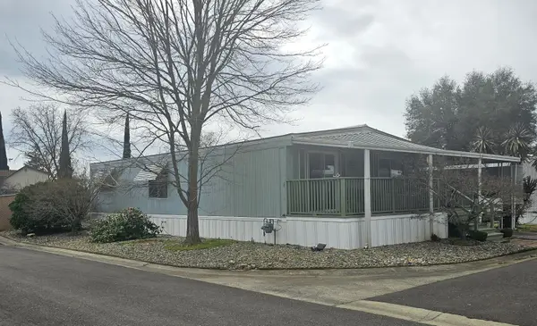 17 Calle Margarita, Elk Grove, CA 95624