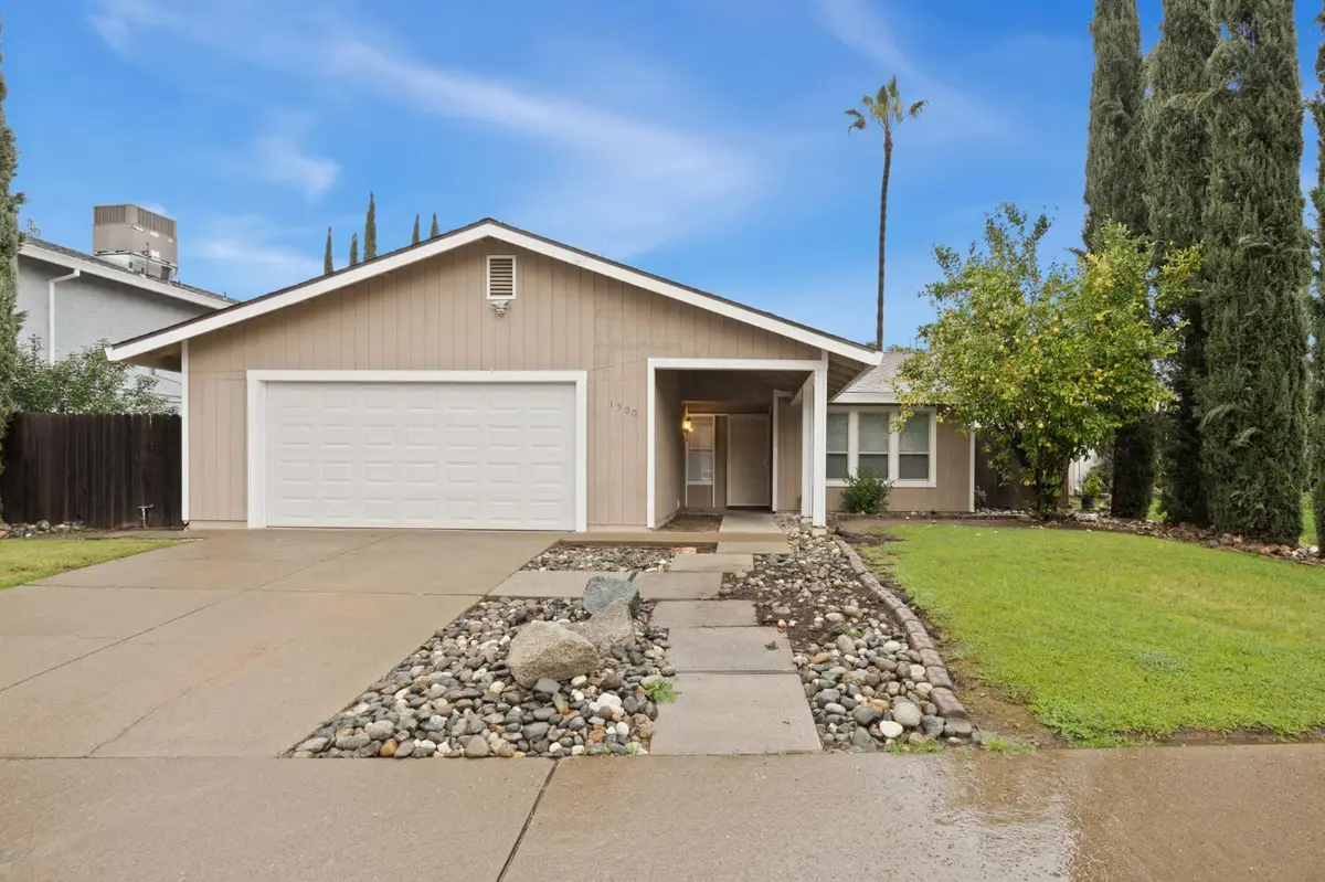1500 Klamath River Drive, Rancho Cordova, CA 95670 - #1
