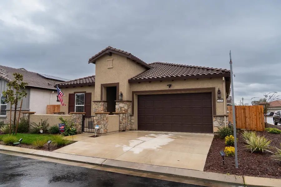 2039 Carmel Ranch Circle, Oakdale, CA 95361 - #2