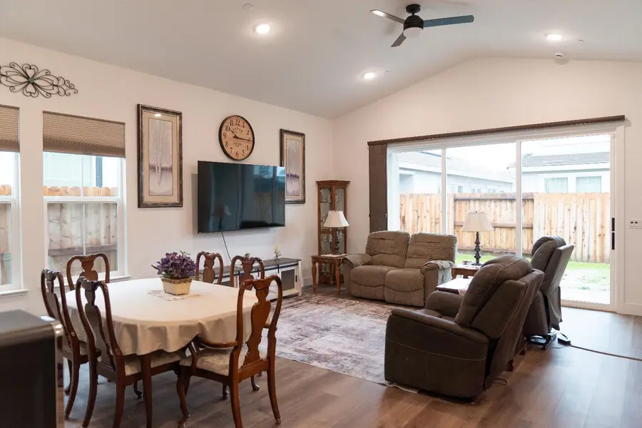 2039 Carmel Ranch Circle, Oakdale, CA 95361 - #3