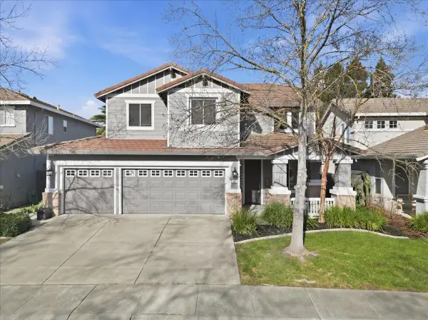 18 Holden Court, Sacramento, CA 95835