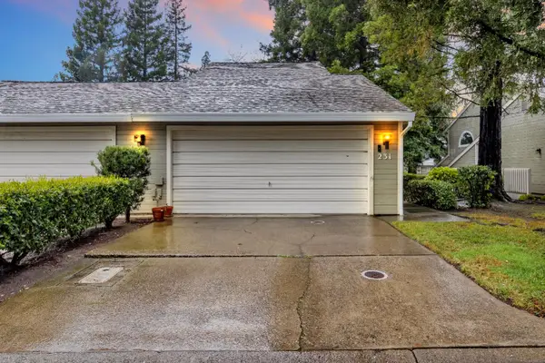 231 Live Oak Circle #2, Roseville, CA 95678
