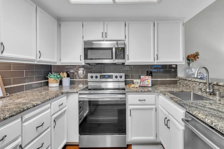 231 Live Oak Circle #2, Roseville, CA 95678 - #2