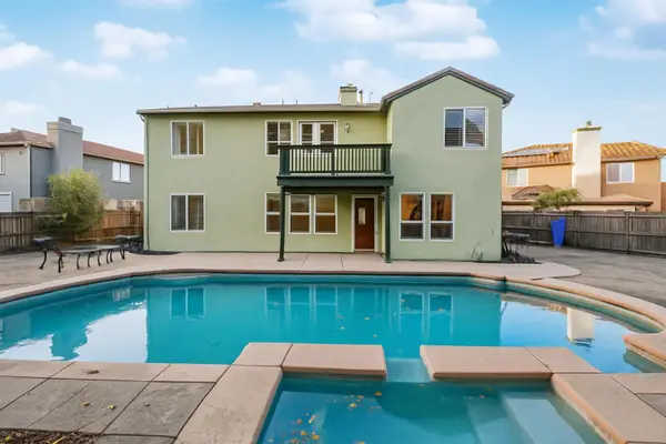 5716 Alder Bridge Court, Elk Grove, CA 95757