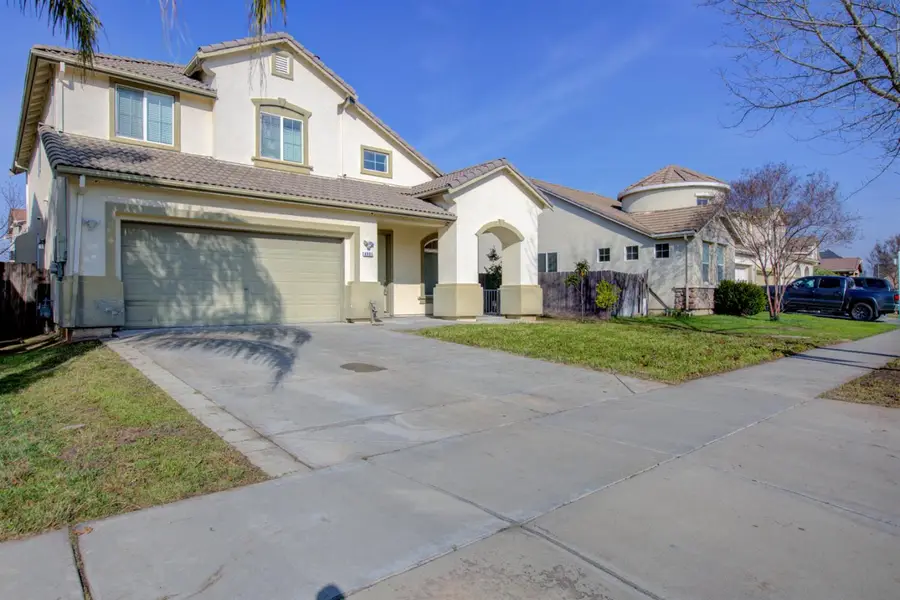 4651 Stern Drive, Merced, CA 95348 - #3