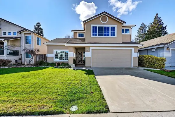 9122 Bungalow Way, Elk Grove, CA 95758