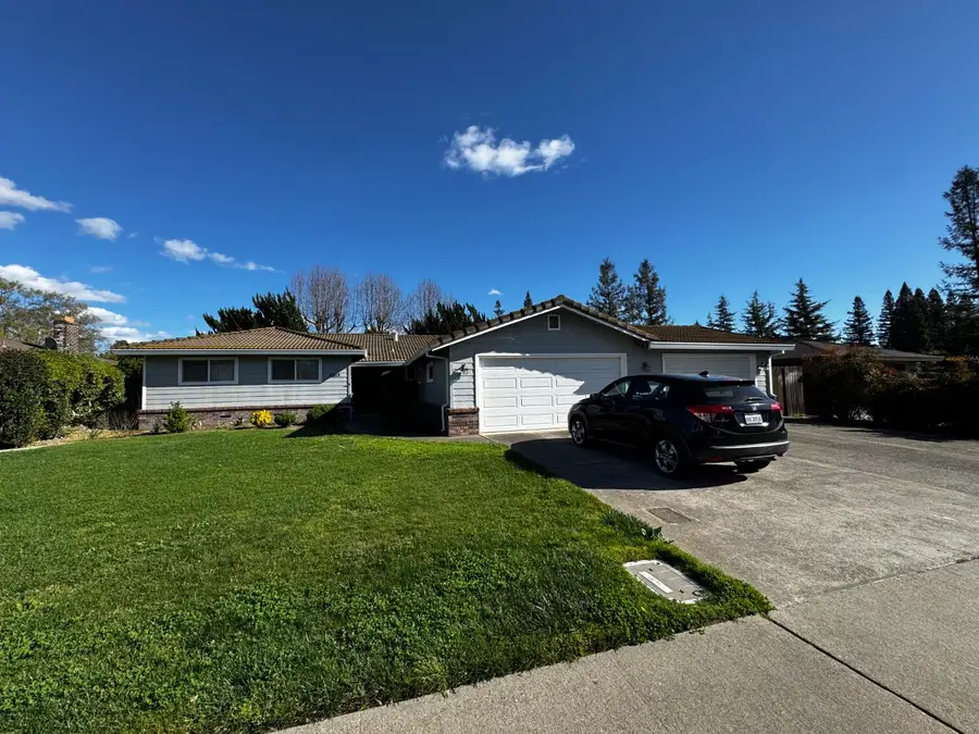 6815 Antigua Way, Sacramento, CA 95831 - #3