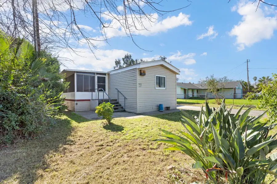 1932 8th Avenue, Olivehurst, CA 95961 - #2
