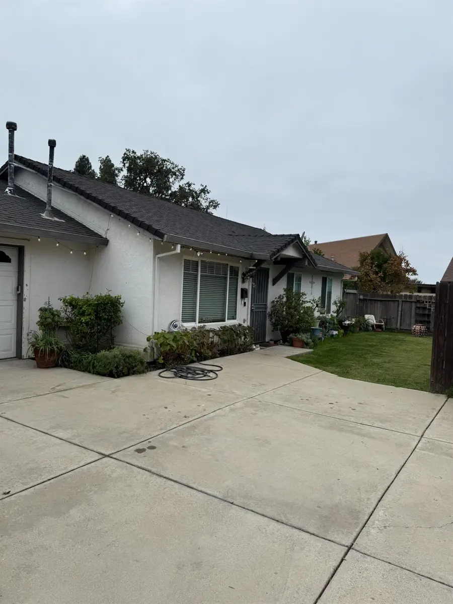 132 E Lincoln Road, Stockton, CA 95207 - #2