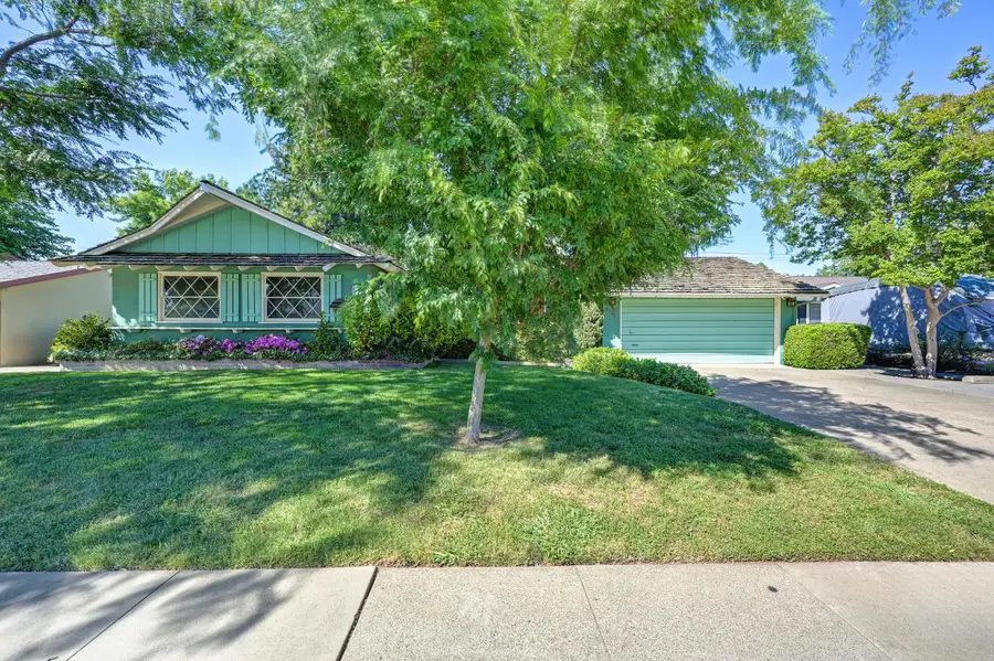 8921 Rosewood Drive, Sacramento, CA 95826 - #2
