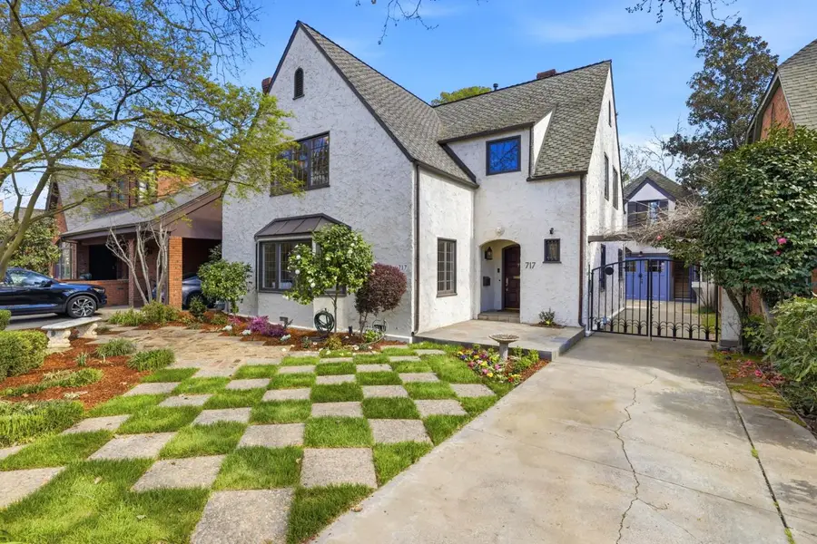 717 33rd Street, Sacramento, CA 95816 - #2