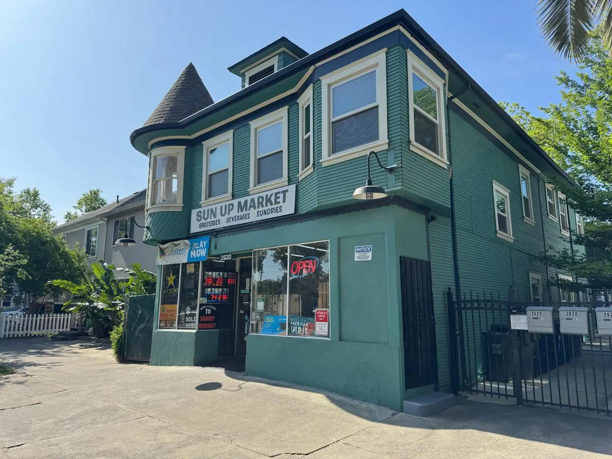 2620 T Street, Sacramento, CA 95816 - #1