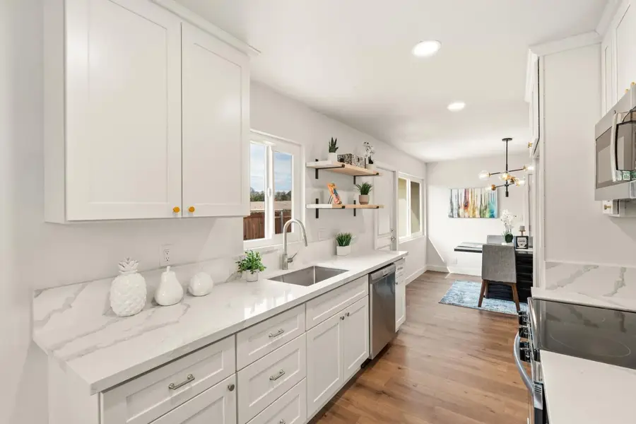 5308 Fernwood Way, Sacramento, CA 95841 - #3