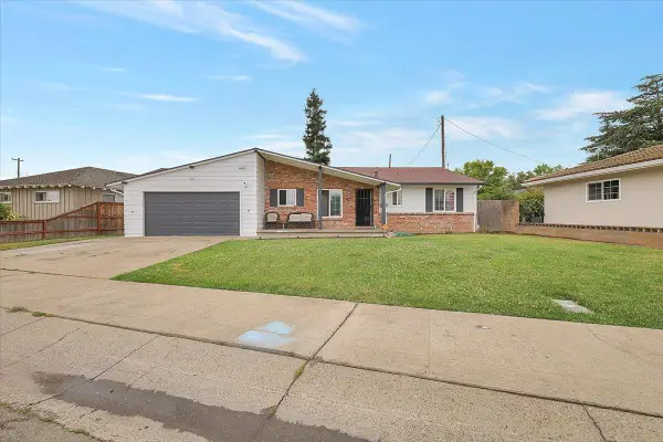 738 Costa Drive, Lodi, CA 95240