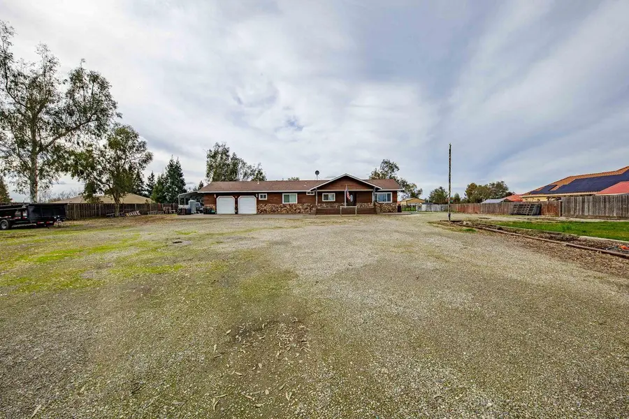 537 S Meza Court, Linden, CA 95236 - #3