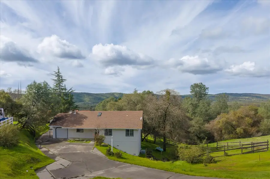 2352 Arrowhead Street, Copperopolis, CA 95228 - #2