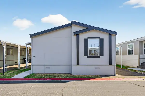 102 Village Circle, Sacramento, CA 95838