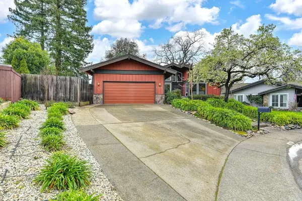 8226 Econ Court, Fair Oaks, CA 95628