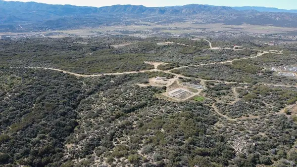 40730 NE Table Mountain Truck Trl, Warner Springs, CA 92539