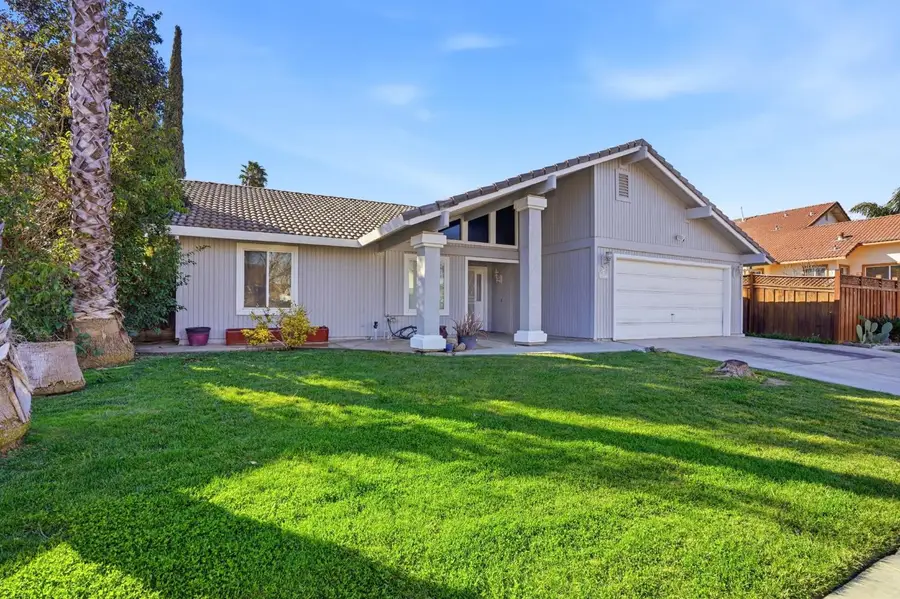 537 Elmwood Drive, Los Banos, CA 93635 - #2