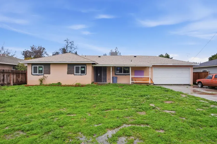 1131 N Rosemore Avenue, Modesto, CA 95358 - #2