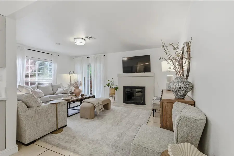 7508 18th Street, Sacramento, CA 95822 - #3